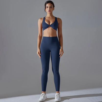 Damen-Yoga-Set in Navy mit Sport-BH und blickdichter Leggings, Vorderansicht