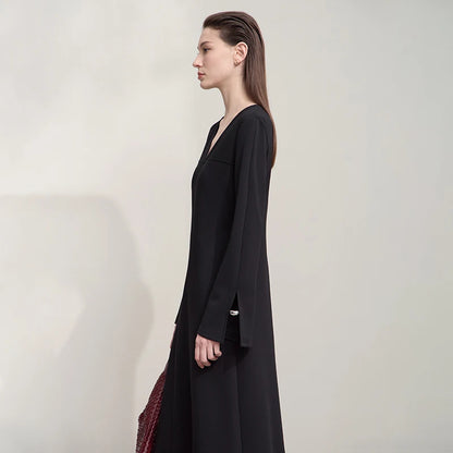 Komfortables Damen Strickkleid Mit V-Ausschnitt Und A-Linie