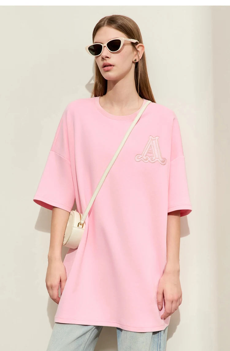 Damen Rundhals-T-Shirt im minimalistischen Stil mit lässiger Stickerei und kurzen Ärmeln