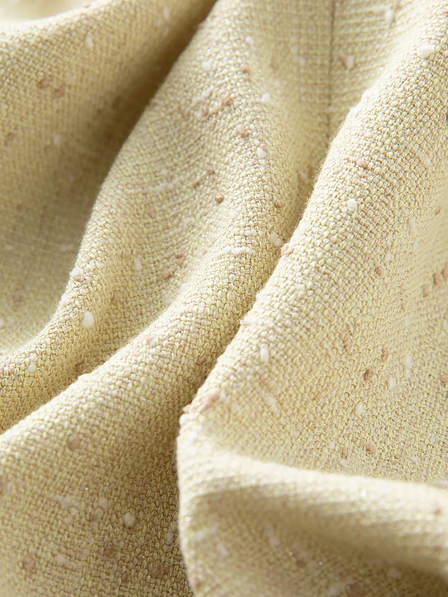 Sommerliches Damen-T-Shirt in Plusgröße mit Stickerei und Rundhalsausschnitt – schmeichelhaft und lässig chic