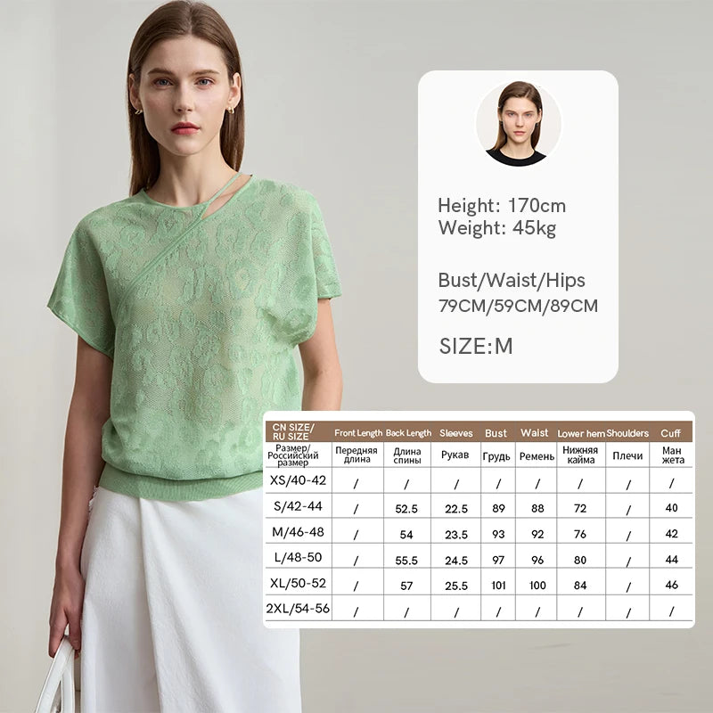 Damen-T-Shirt in hellem Grün mit floraler Jacquard-Struktur und Rundhalsausschnitt