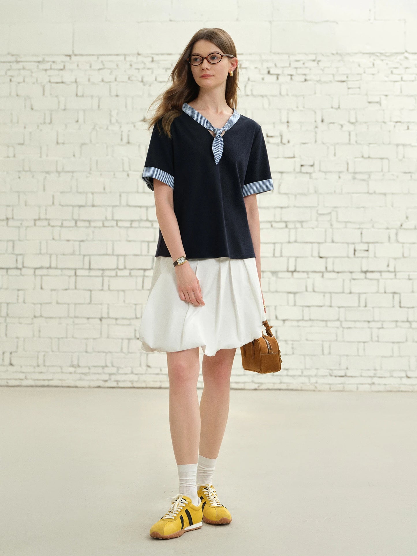 Ärmelloses Damen-Top aus reiner Baumwolle mit Wellenmuster und Perlendetails – atmungsaktiv und elegant in Blau