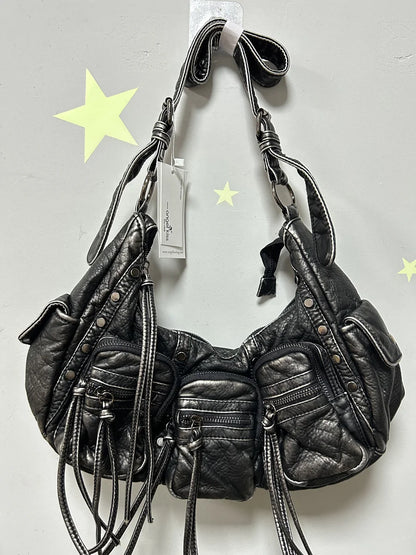 Damen-Schultertasche aus Vintage PU-Leder mit Mehrfachen Innenfächern und Quasten Alltagsbegleiter