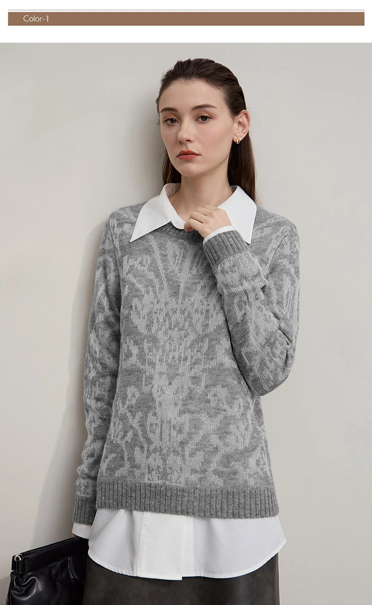 Grau melierter Damenpullover mit Strickmuster und weißem Hemdkragen, Vorderansicht