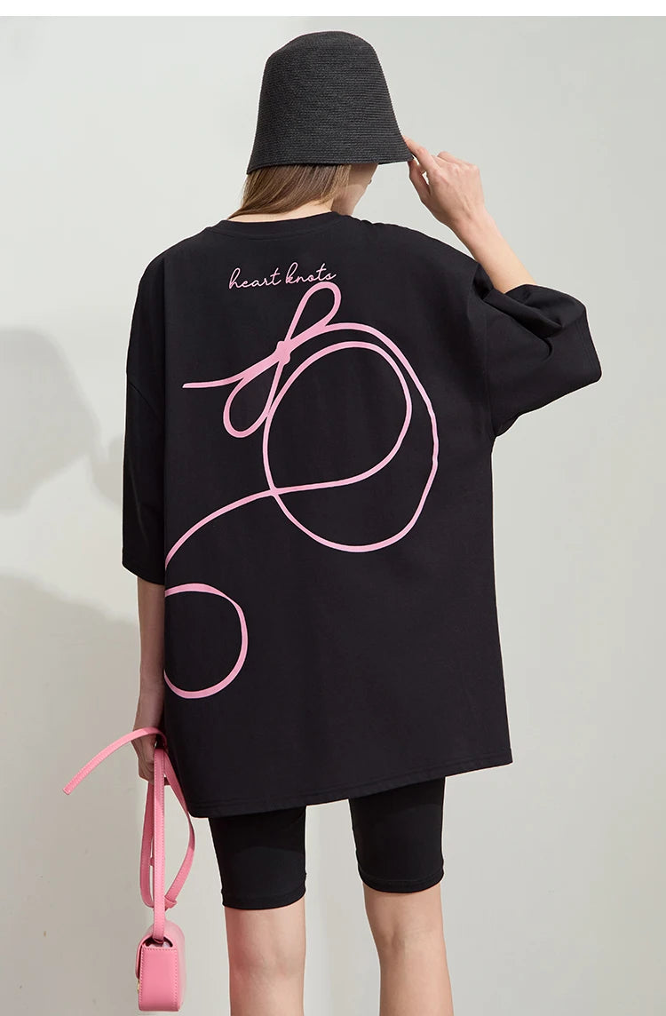 Damen T-Shirt aus ultraloch Stretch-Baumwolle mit Buchstaben-Bowknot-Aufdruck