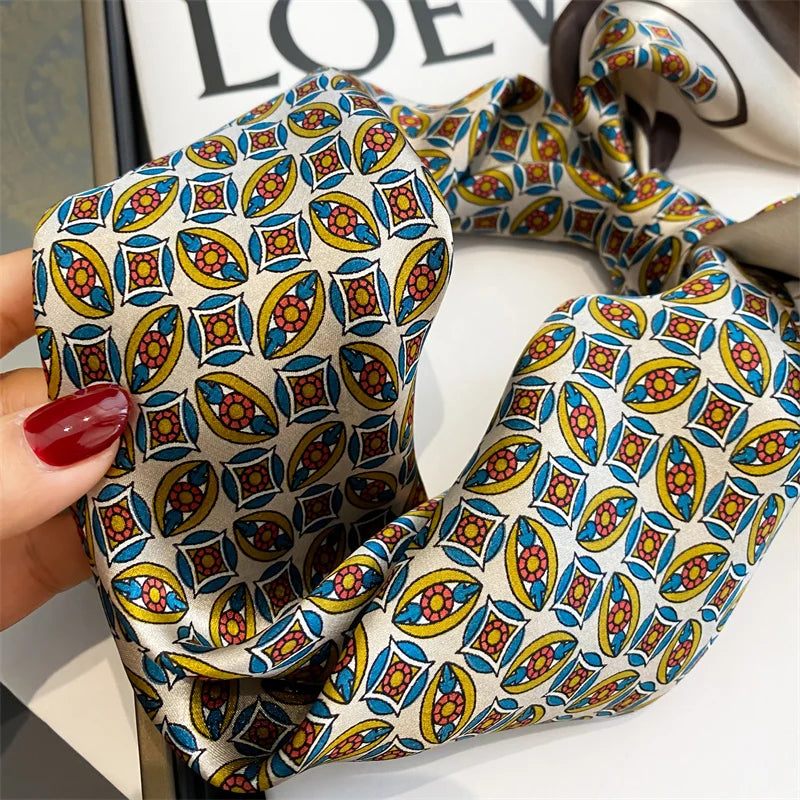 Damen Seidenschal quadratisch Blumenprint Bandana Halstuch 53cm C