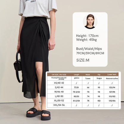Schwarzer Chiffon-Midirock mit Seitenschlitz und drapierter Taille, Midi-Länge
