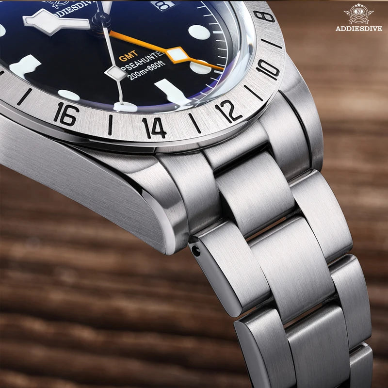 Herren-GMT-Taucheruhr mit Swiss-Ronda-Werk und Bubble-Glas
