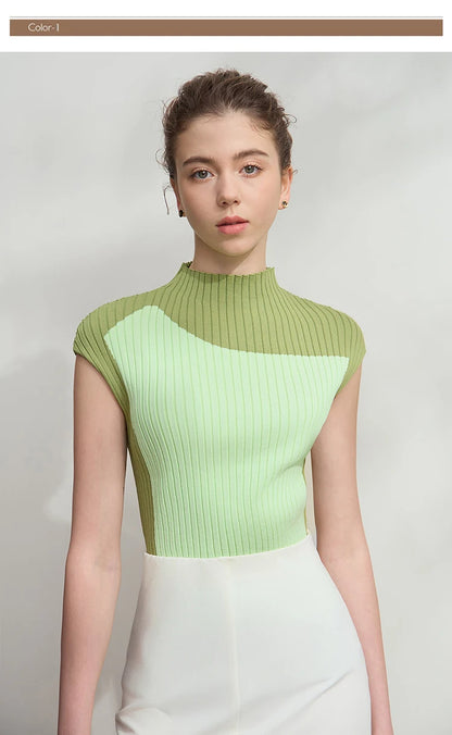 Ärmelloser Damen-Strickpullover mit hohem Rollkragen, grün gerippt