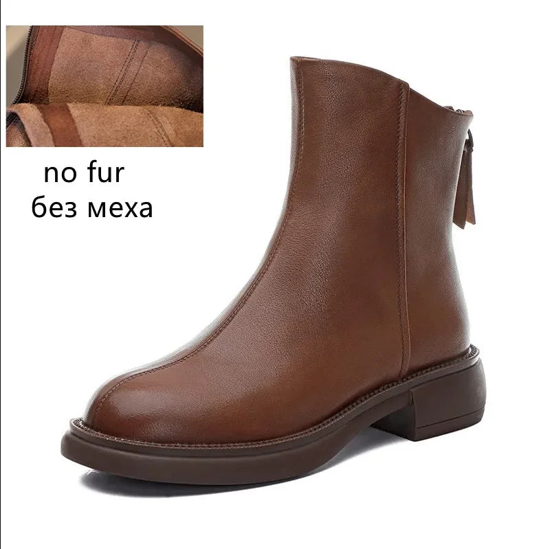 Braune Damen-Kurzstiefel mit glattem Schaft, spitzer Vorderkappe und breitem Blockabsatz