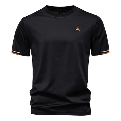 Schwarzes Herren-T-Shirt mit kurzen Ärmeln, Rundhalsausschnitt und orangefarbenem Logo