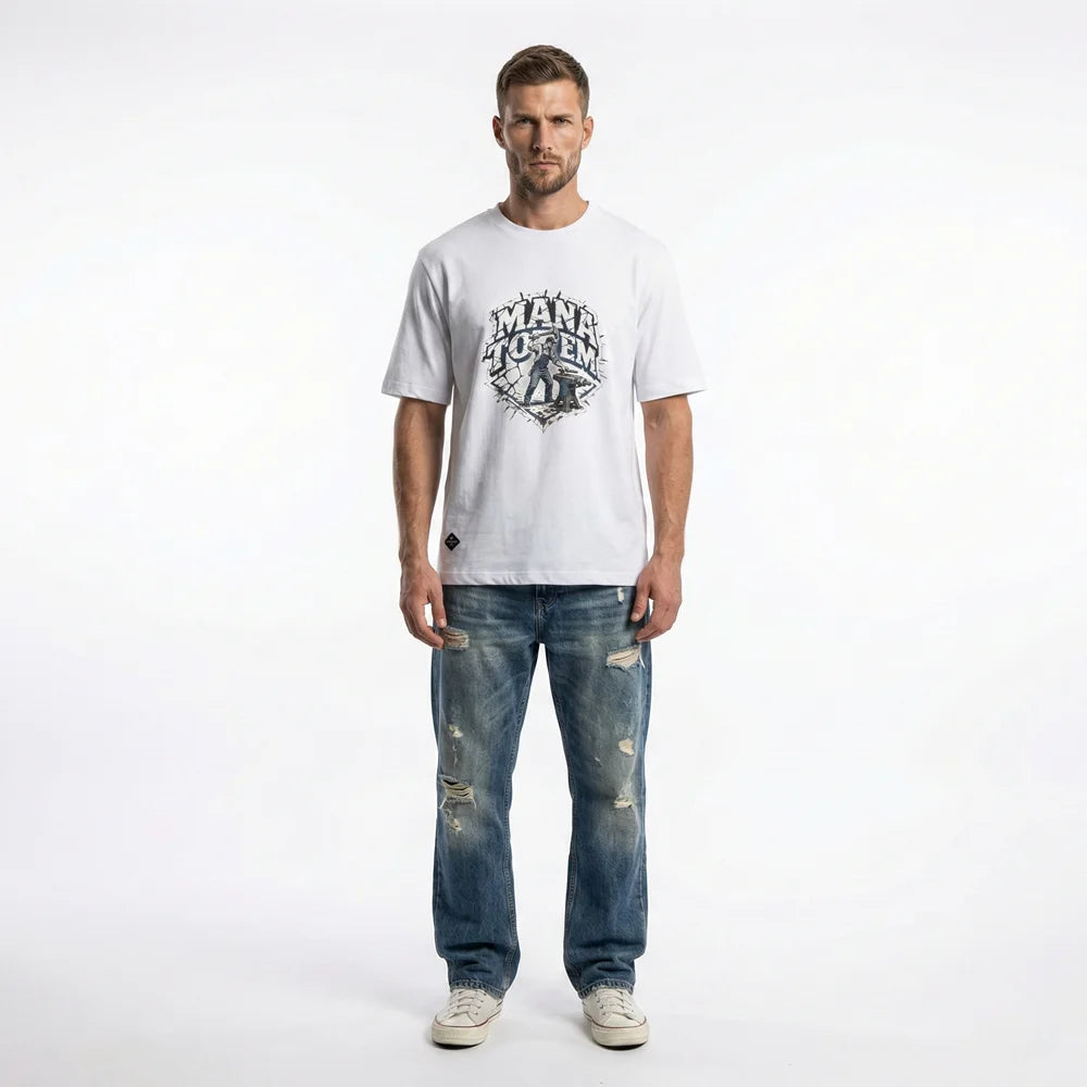 Hautfreundliches Herren T Shirt Mit Worker Motiv Aus Hochwertiger Baumwolle
