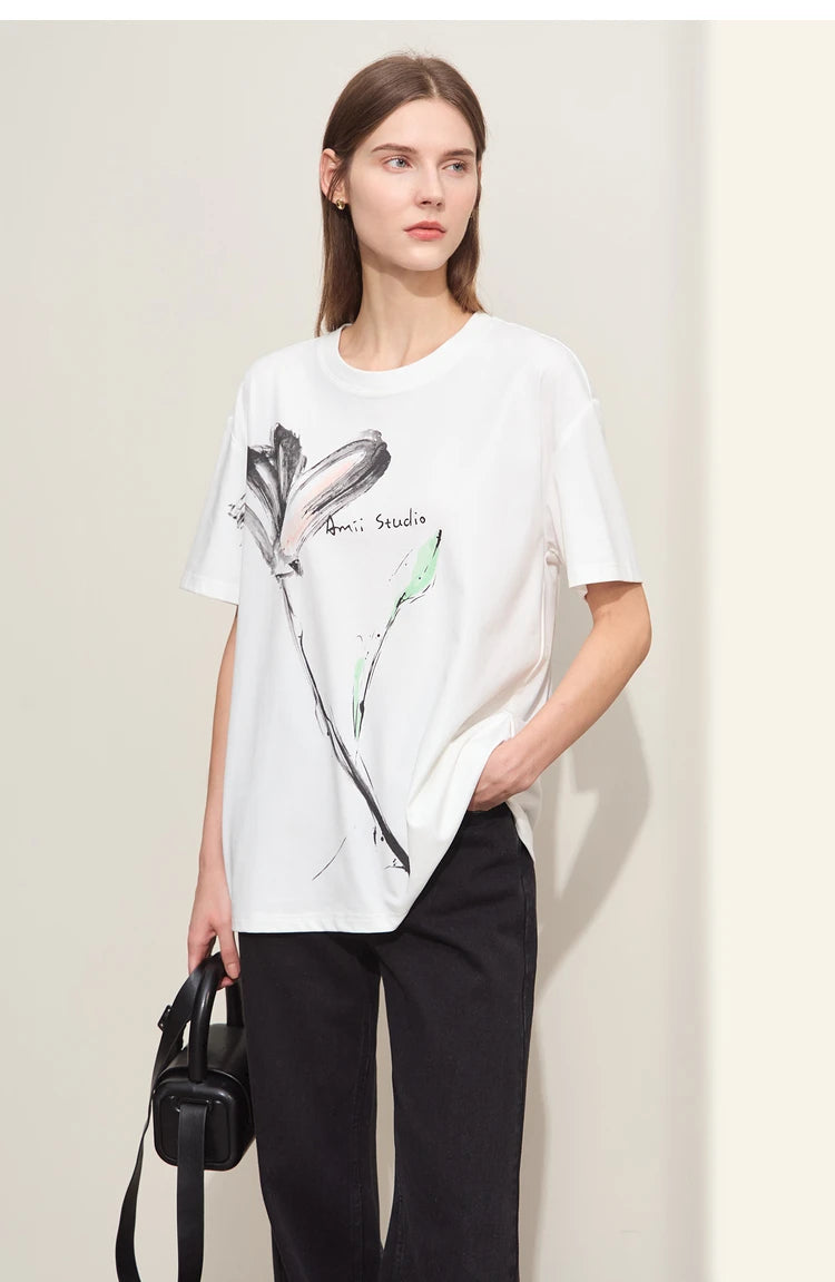 Damen T-Shirt im Minimalismus-Stil mit O-Neck und coolen Ink-Art Print