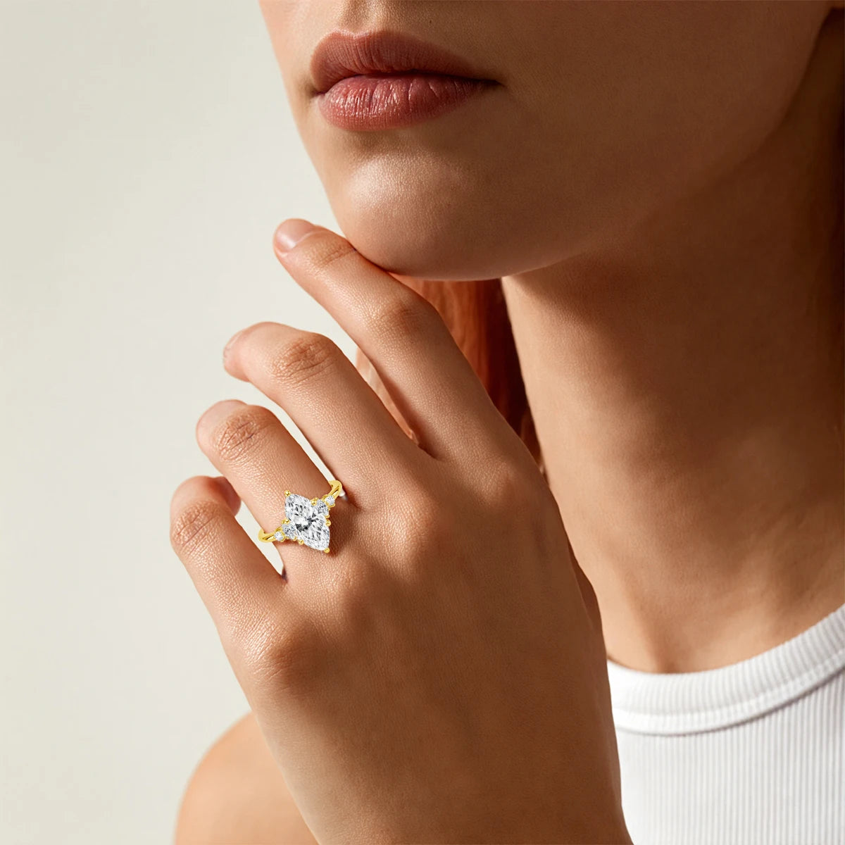 Damen-Verlobungsring aus Silber 925 mit fünf Moissanite im Marquise-Schliff, 18k Goldplattiert