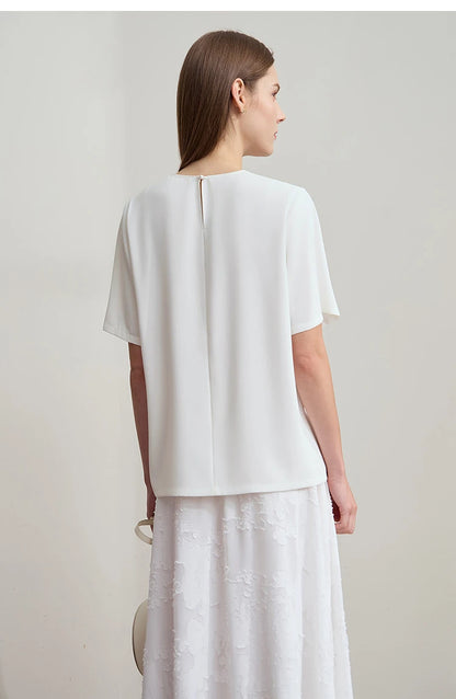 Damen Top im minimalistischen Stil mit elegantem O-Ausschnitt und Pailletten-Blume