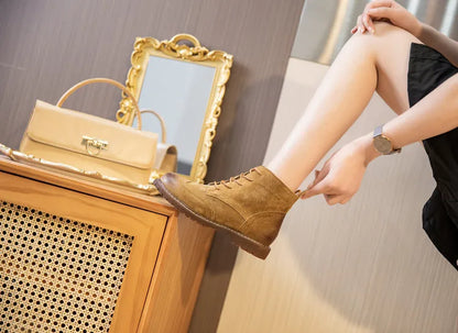 Damen-Ankleboots aus Wildleder, schnürbar, kurz gefüttert, braun