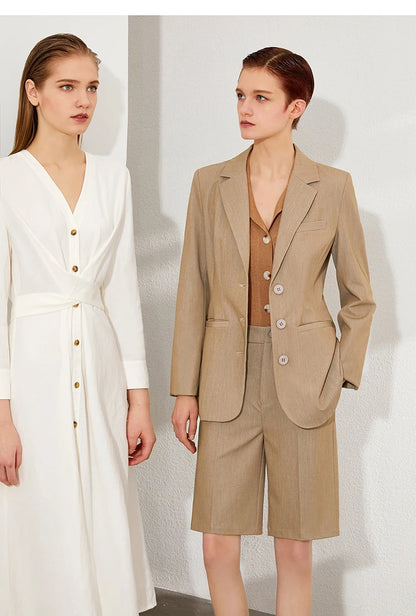 Damen Shorts im minimalistischen Stil mit hoher Taille und lässiger Passform