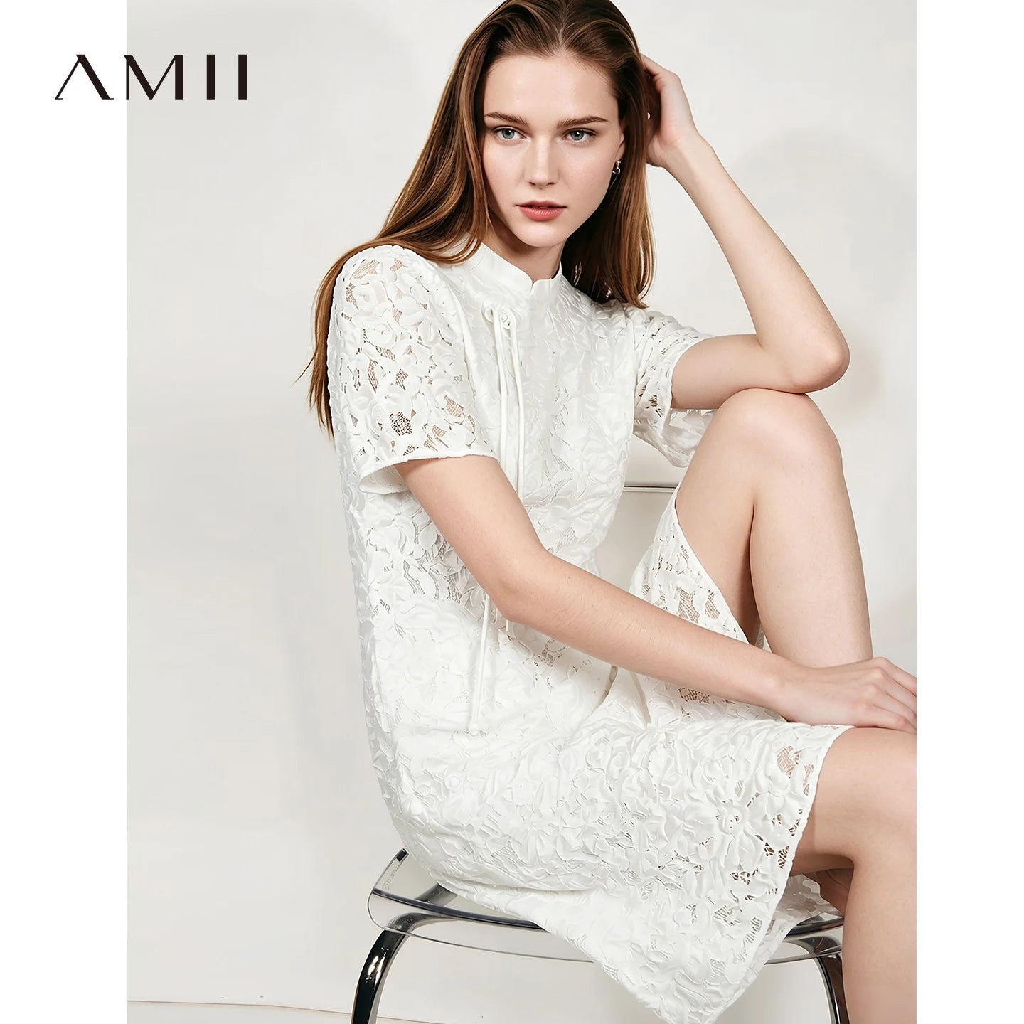 Zeitloses Damen Sommerkleid Mit Stehkragen Und Lockerem Schnitt