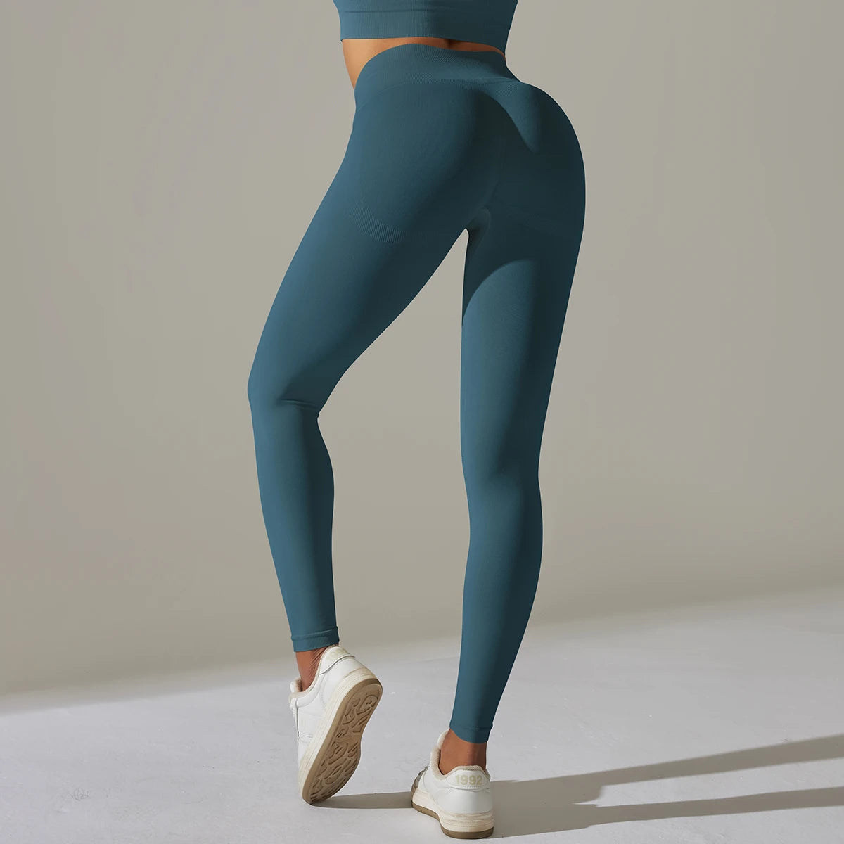 Nahtlose Damen-Leggings, hohe Taille, Push-up, blau, Rückansicht seitlich