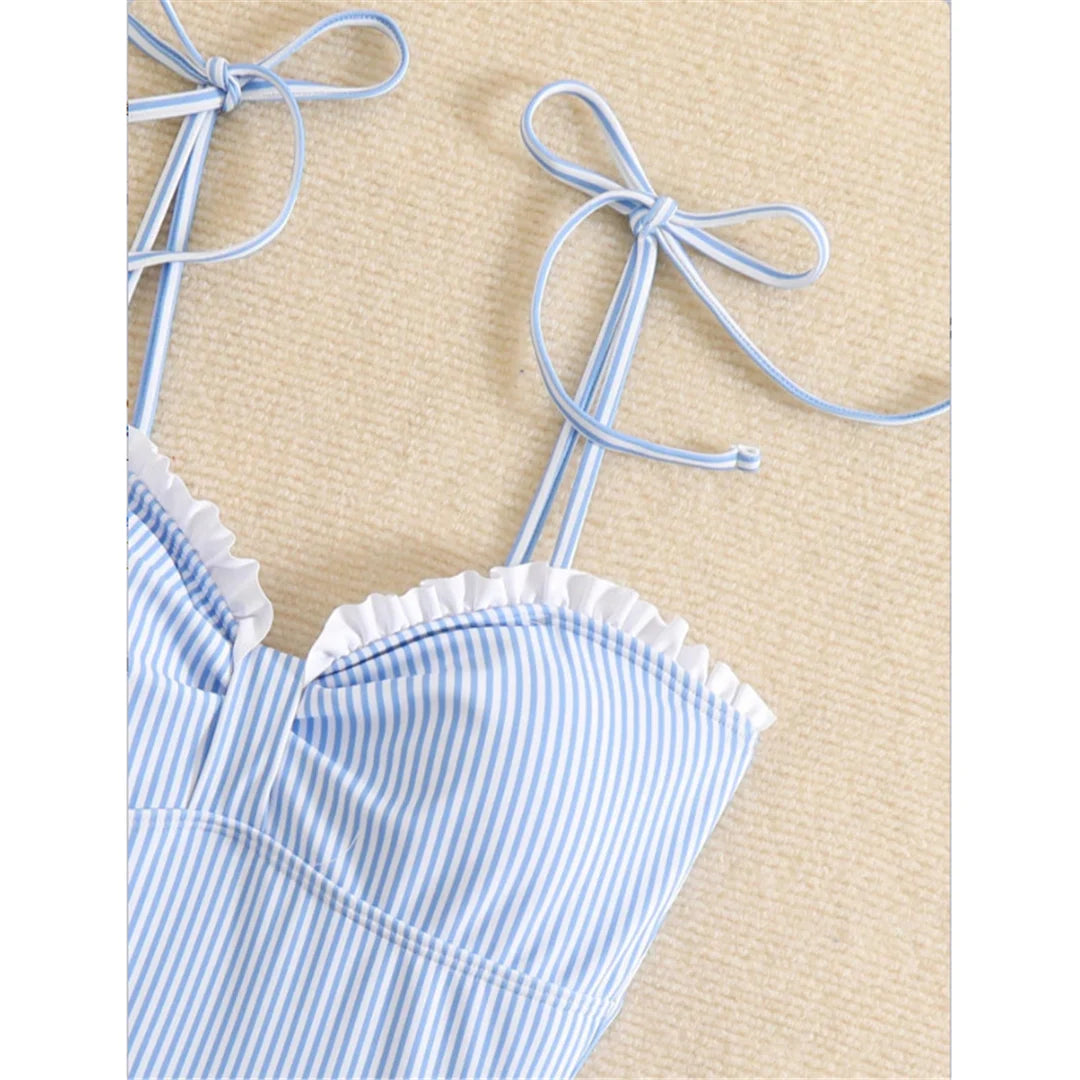 Damen Badeanzug gestreift Rüschen Riemen Monokini hoher Beinausschnitt gepolstert