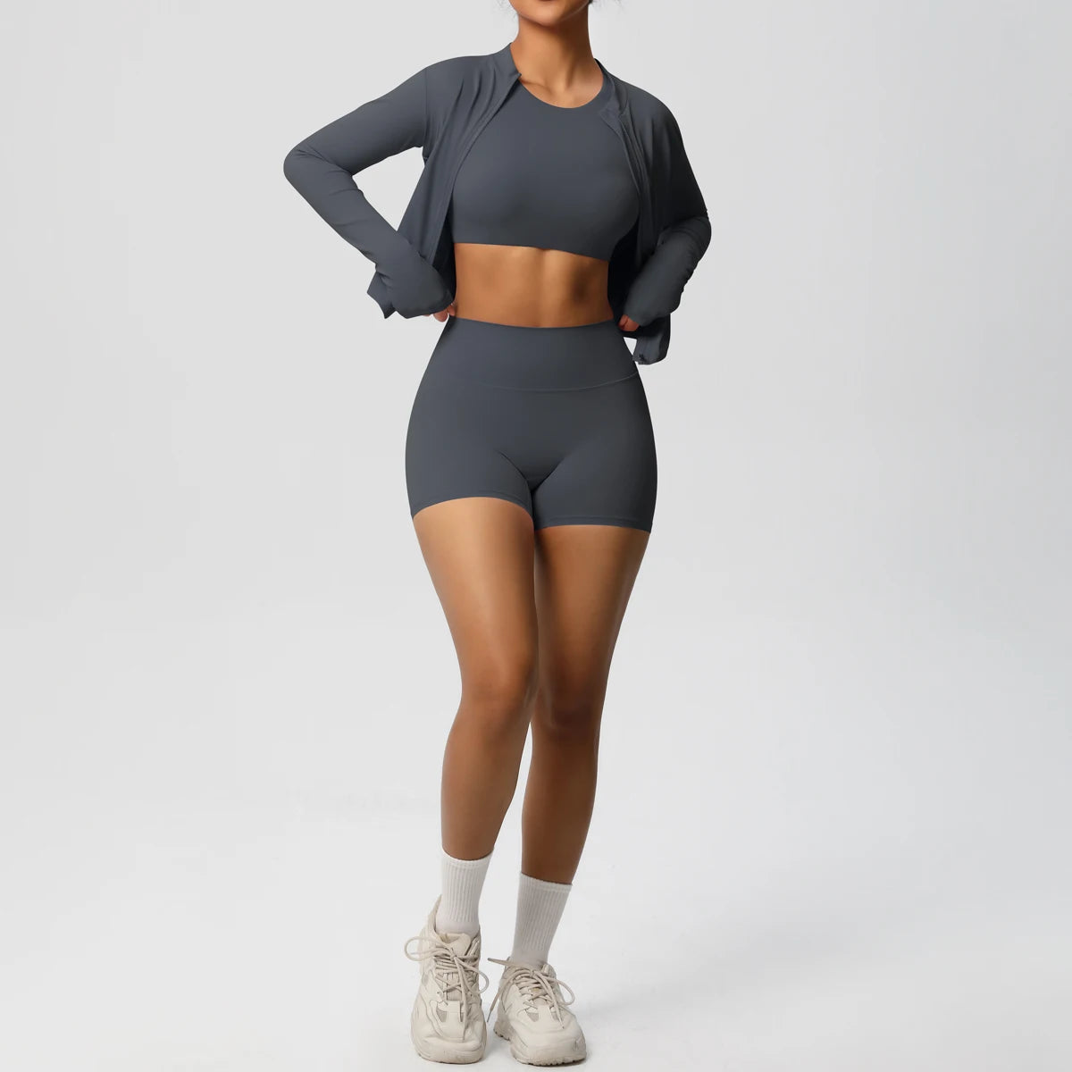 Damen-Yoga-Set in Dunkelgrau: Crop-Top, Radlerhose und offener Langarm-Cardigan