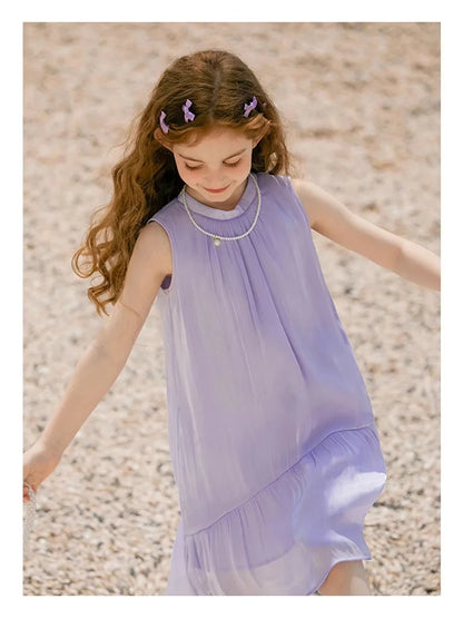 Ärmelloses Sommerkleid mit kleinen Blumen für Mädchen und passende Mutterkleid-Option aus 100% Baumwolle – ideal für den Strandurlaub