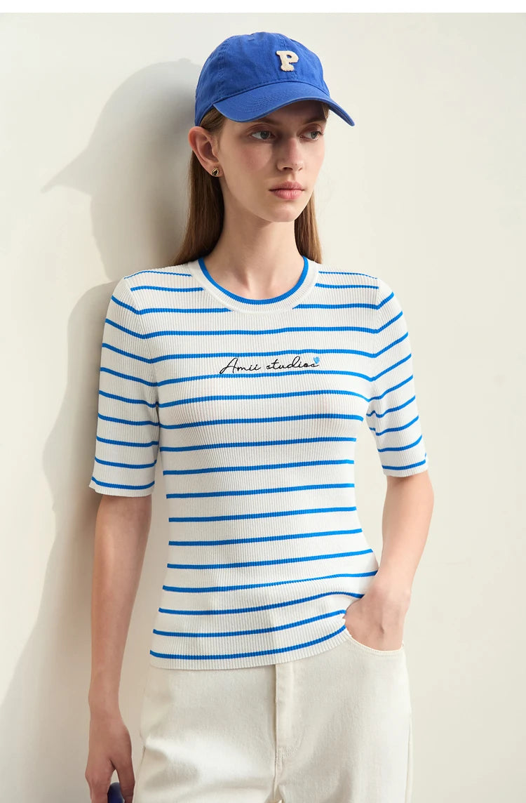 Damen gestreiftes Hemd mit Rundhals und schöner Stickerei für den Sommer