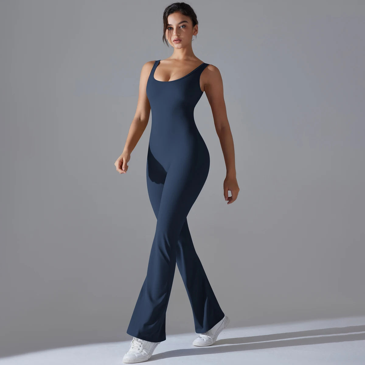 Damen-Fitnessbody-Overall mit Yoga-Hose, dunkelblau, flared Bein, ärmellos