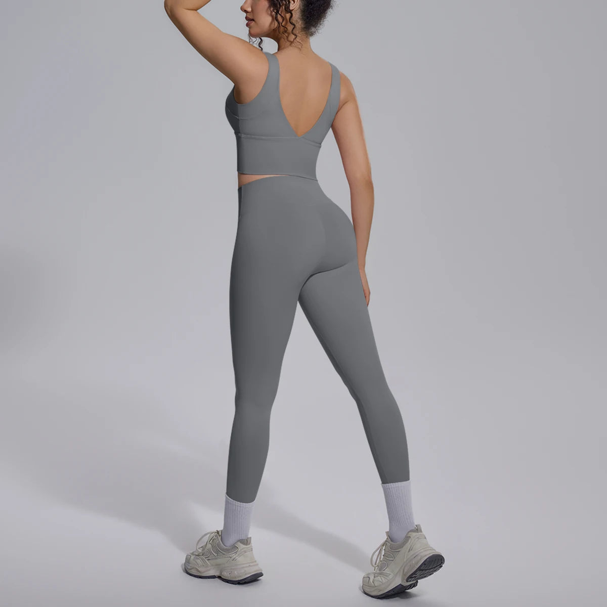 Damen-Yoga-Set, grau: ärmelloses Top mit V-Rücken und enganliegende Leggings