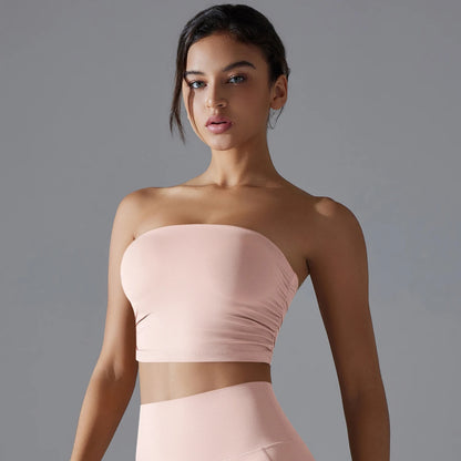 Nahtloser Sport-BH in zartrosa, trägerloser Bandeau mit breitem Unterbrustbund