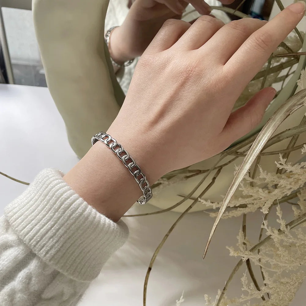 Damen-Armreif im Punk-Stil aus Edelstahl