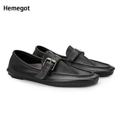 Herren-Slipper mit Schnallenriemen, schwarze Loafer, seitliche Ansicht