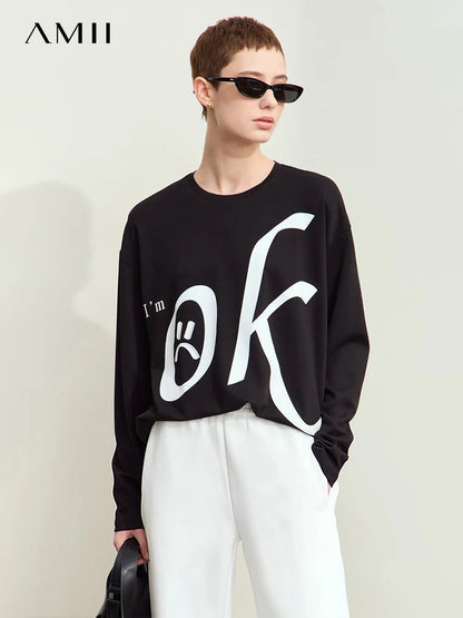 Damen T-Shirt im minimalistischen Stil mit Rundhalsausschnitt und Druckdesign