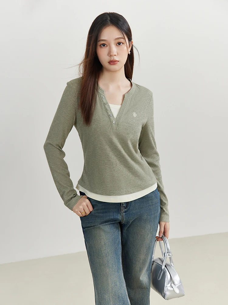 Elegante Damenbluse in Hellgrün mit Rundhalsausschnitt und Bindedesign – Langarm und locker geschnitten für den Herbst