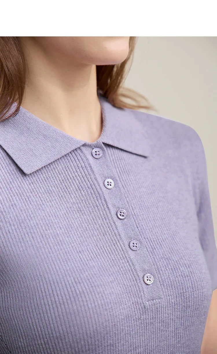 Damen-Strickpullover mit Polokragen, Knöpfen und kurzer Ärmelkante, fliederfarben