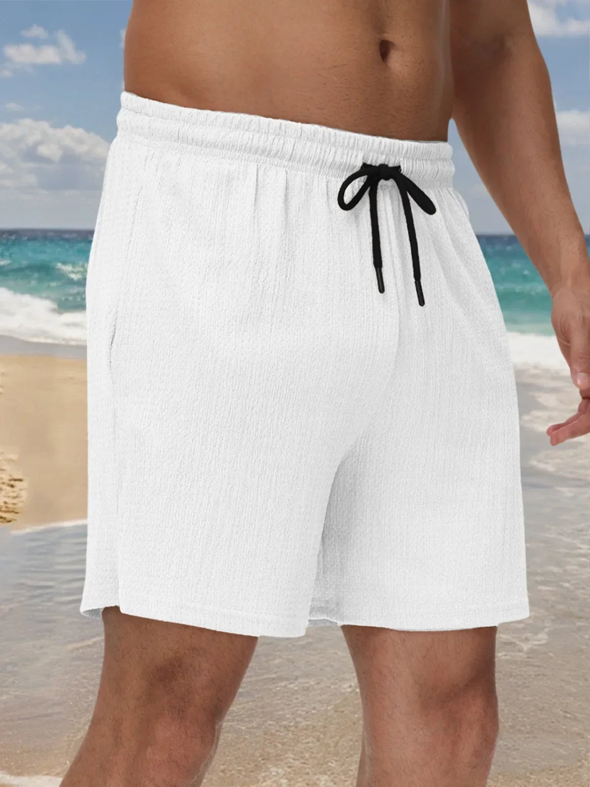 Leichte Herren-Sportshorts aus Eisseide – lockere, knielange Sommerhose in Schwarz