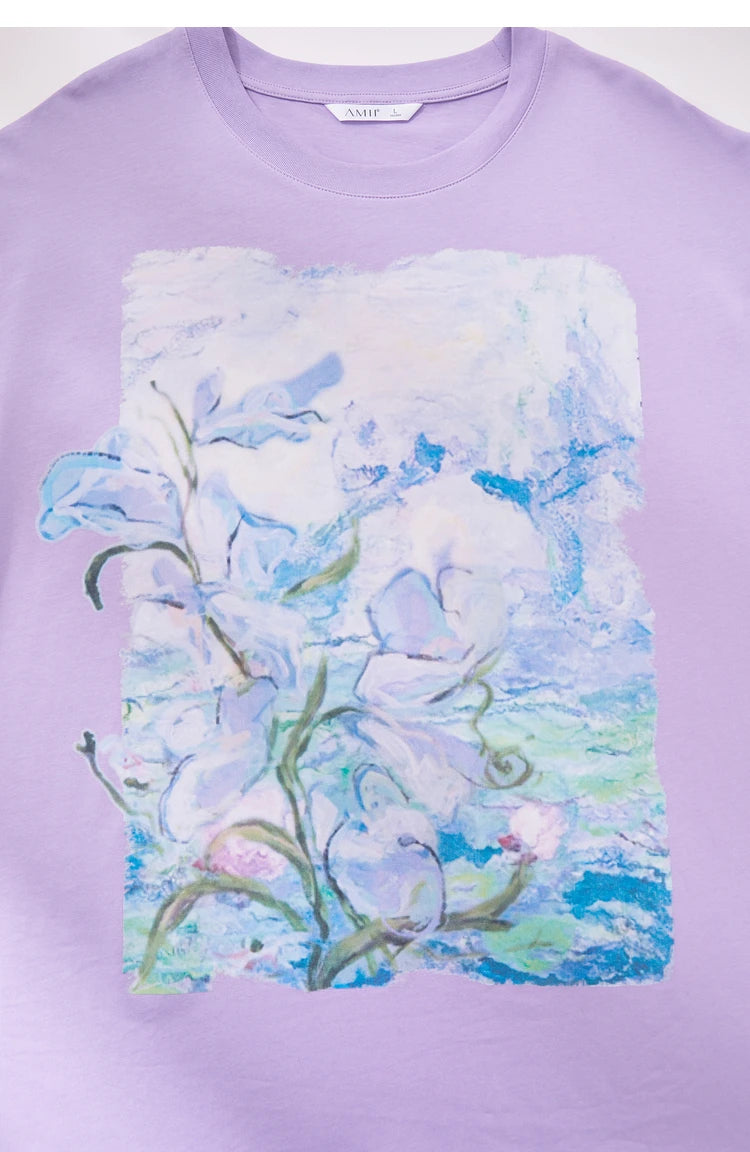 Damen T-Shirt im Minimalismus-Stil mit Kunstöl-Farbdruck für den Sommer