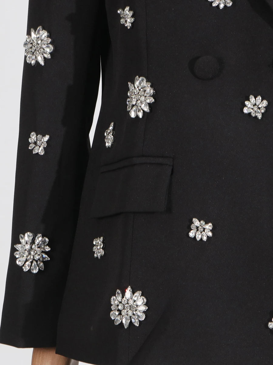 Ärmelloses Damen-Spitzenkleid mit Rundhalsausschnitt und Patchwork-Design – figurbetont und mit Hohldetails.