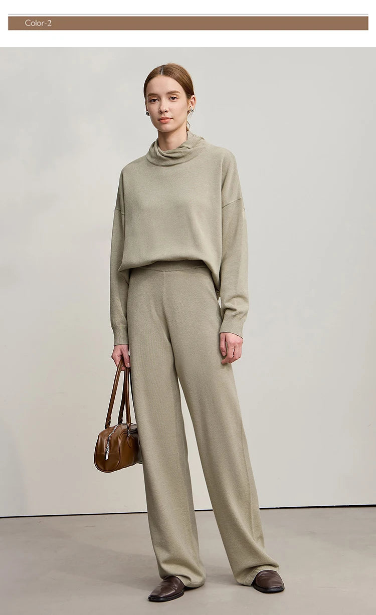 Weite, lange Wollhose in Sandbeige mit weitem Bein und lockerer Passform
