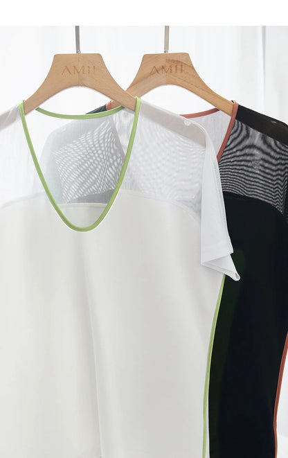 Damen T-Shirt im Minimalismus-Stil mit V-Ausschnitt und Kontrastnähten