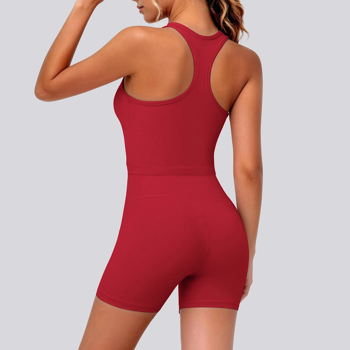 Damen Yoga-Set (2-teilig) in Rot mit I-Rücken-Top und Shorts, Rückansicht