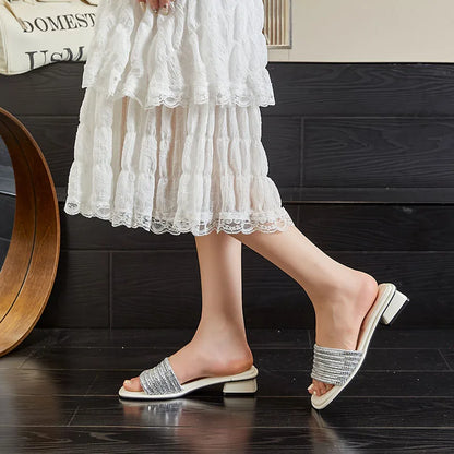 AIYUQI Damen-Hausschuhe, 2025, neue rutschfeste Flip-Flops für Damen, Sommer, große Größe, Strass, Damenschuhe