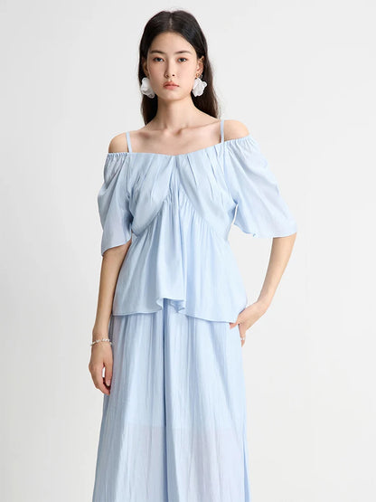 Damen T-Shirt mit V-Ausschnitt in sanftem Apricot – vielseitiges, kurzes Design für den Sommer und den Arbeitsalltag