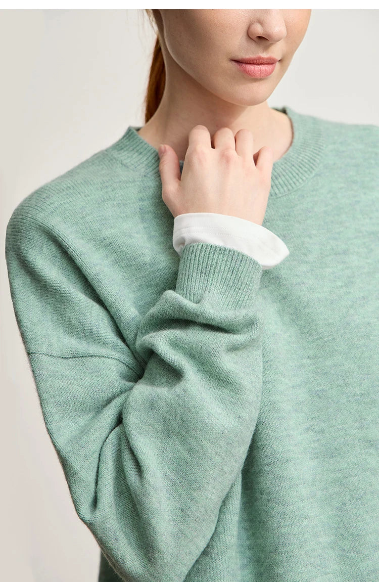 Detailansicht Damen-Strickpullover mintgrün mit Rippbündchen am Ärmel