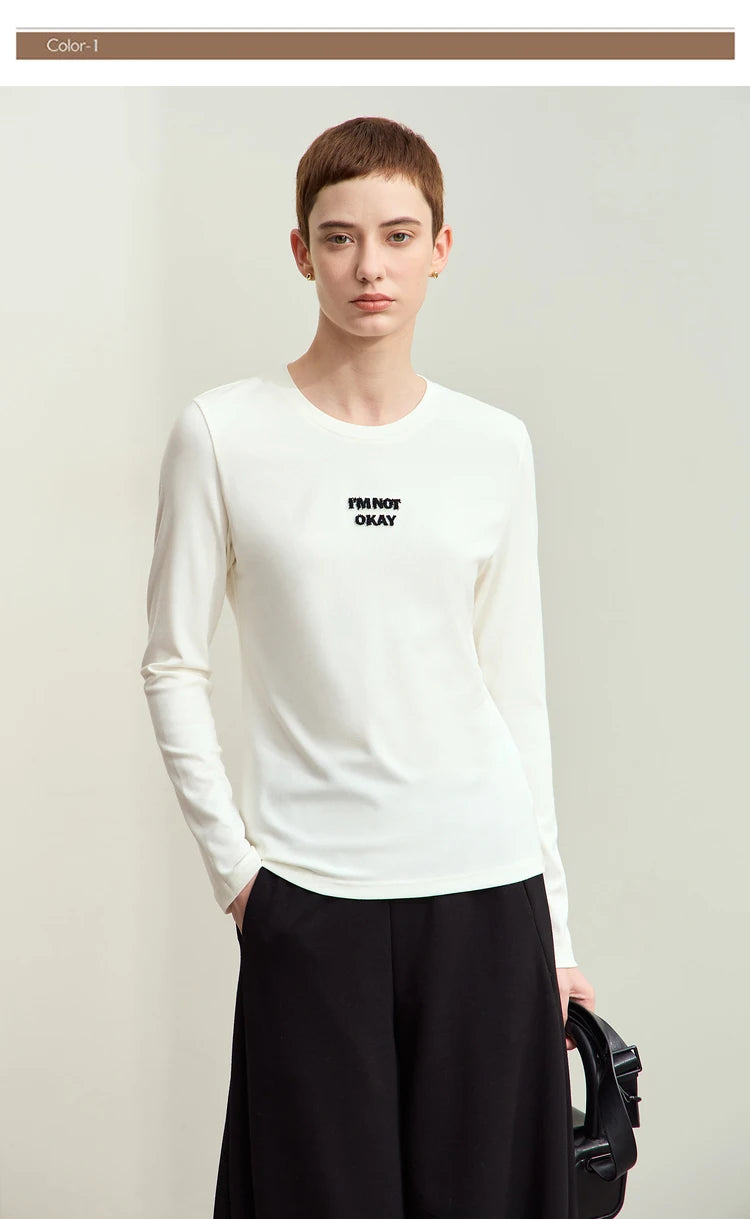 Damen T-Shirt mit minimalistischem Design und gesticktem Brief für den Herbst