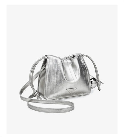 Damen Schultertasche aus Kunstleder und Spaltleder mit Kordelzug
