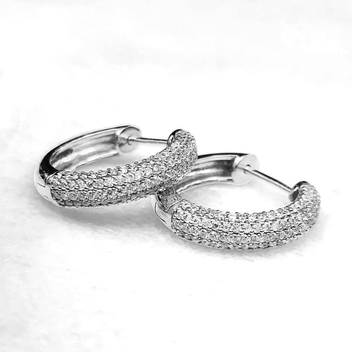 Damen-Hoop-Ohrringe Moissanit in 925 Sterling Silber Feiner Schmuck für Hochzeit und Alltag
