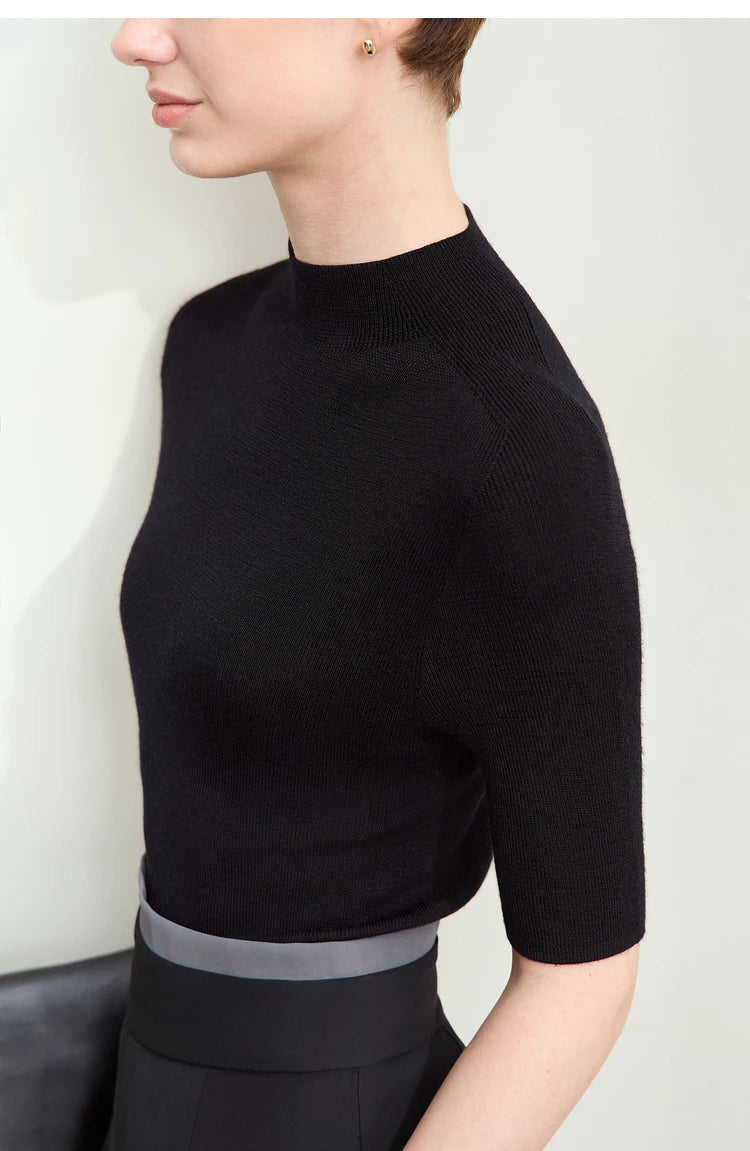 Damenpullover mit halbem Rollkragen, kurzarm, schwarz, seitliche Ansicht
