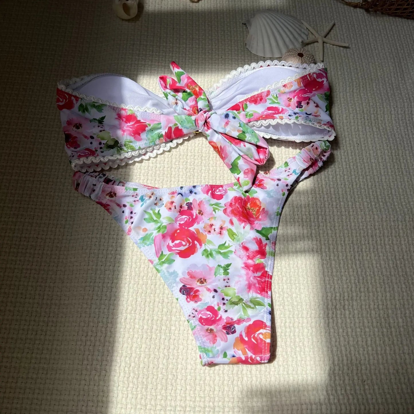 Sexy Push-Up-Bikini im brasilianischen Stil mit Tanga für Strand und Pool