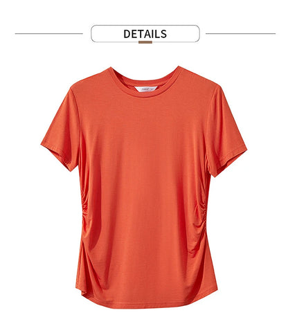 Damen Sommer-T-Shirt im minimalistischen Stil mit schmalem O-Ausschnitt und kurzen Ärmeln